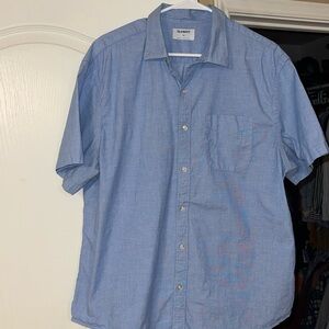 EUC short sleeve men’s old navy shirt